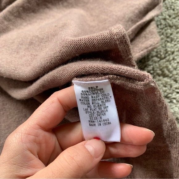 She and Sky Taupe Tan Mauve Colored Sweater Size Small - Picture 6 of 7